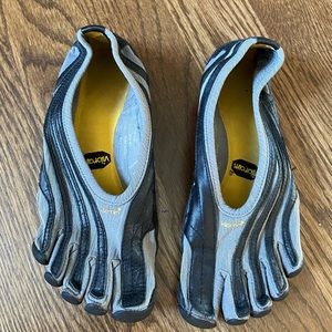 Vibram Black & Gray Toe Shoes, Size 40EU (8.5-9 women’s US)